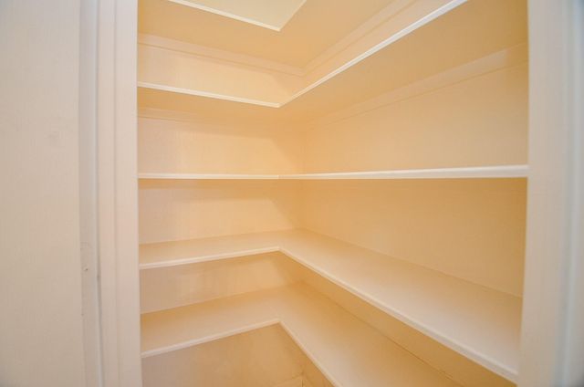 2710 Grants Lake Boulevard I-4, Sugar Land, TX 77479