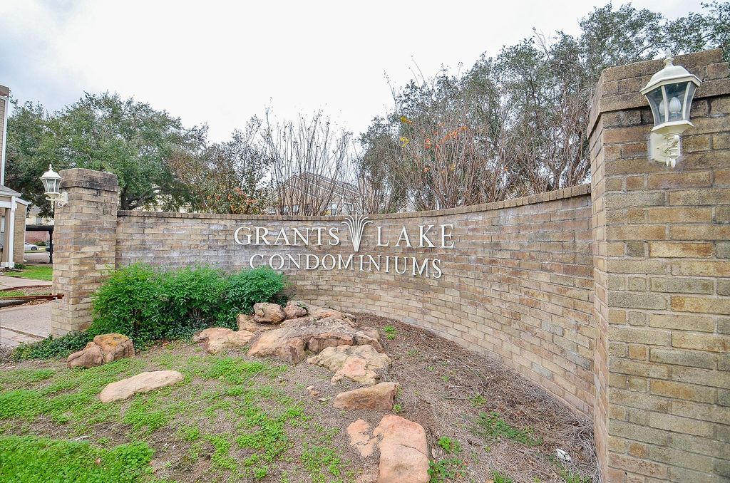 2710 Grants Lake Boulevard I-4, Sugar Land, TX 77479