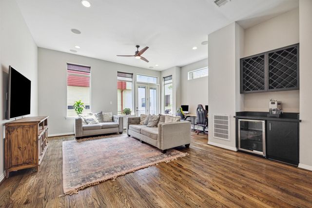 1630 Dennis Street, Houston, TX 77004