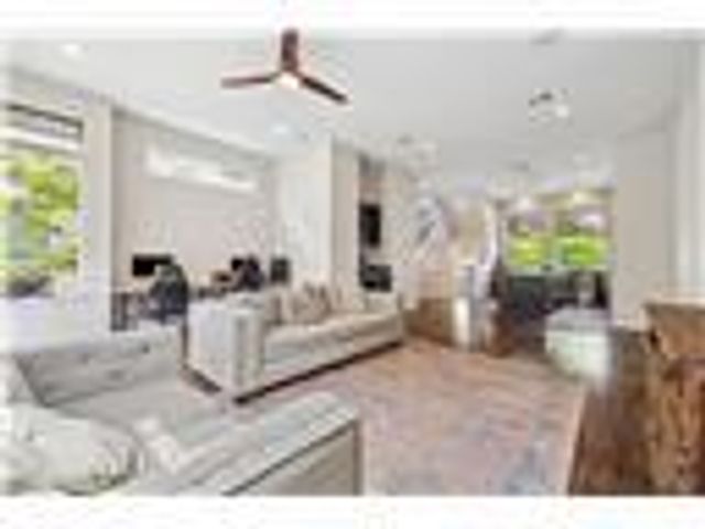 1630 Dennis Street, Houston, TX 77004