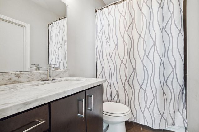 1630 Dennis Street, Houston, TX 77004