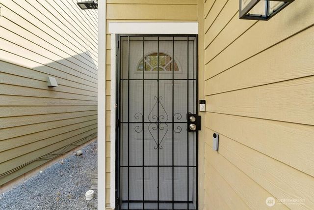 11415 6th Avenue E, Tacoma, WA 98445