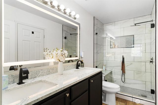 11415 6th Avenue E, Tacoma, WA 98445