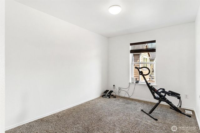 11415 6th Avenue E, Tacoma, WA 98445