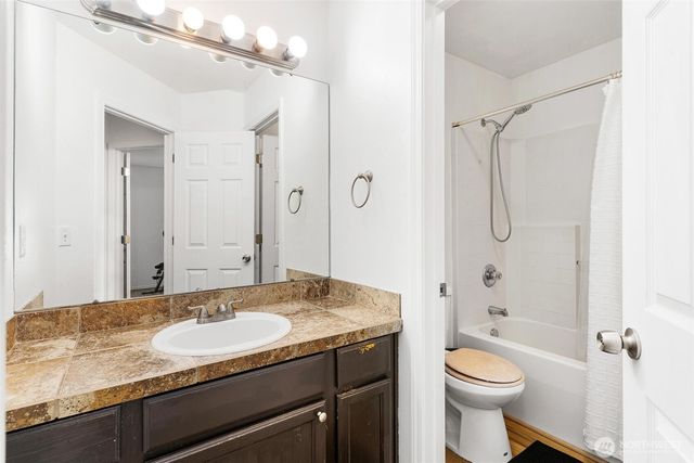 11415 6th Avenue E, Tacoma, WA 98445