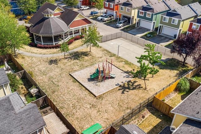 11415 6th Avenue E, Tacoma, WA 98445