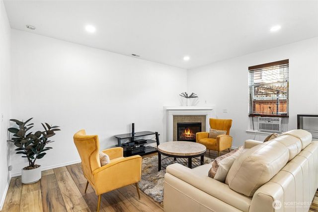 11415 6th Avenue E, Tacoma, WA 98445