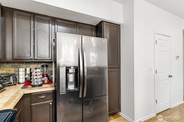 11415 6th Avenue E, Tacoma, WA 98445