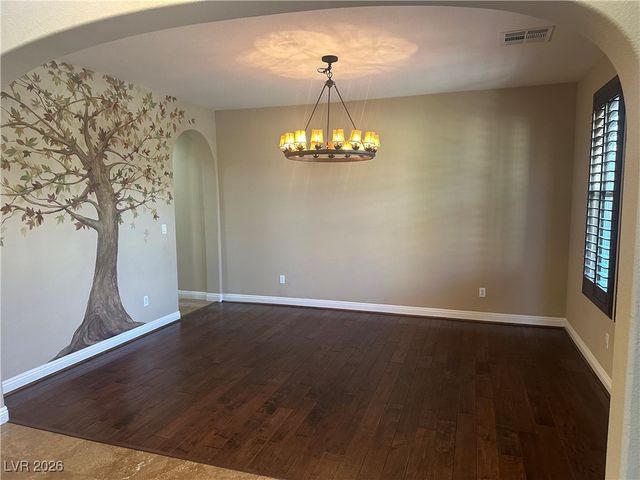 585 Via Alhambra Court, Las Vegas, NV 89123