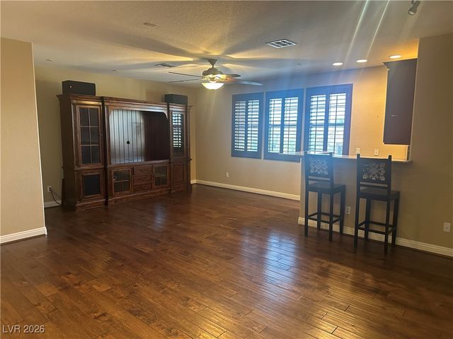 585 Via Alhambra Court, Las Vegas, NV 89123