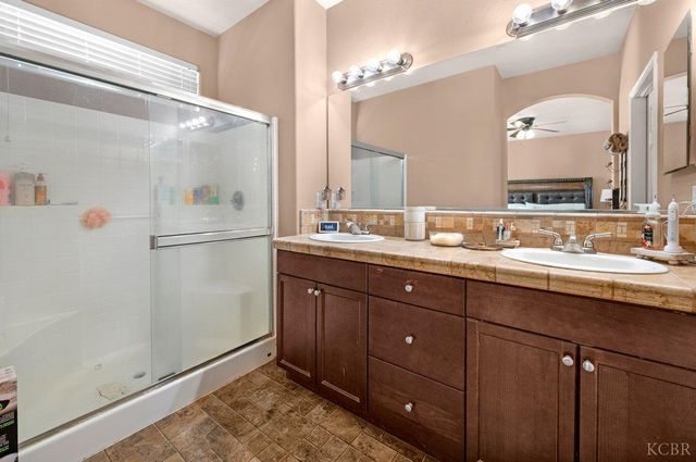 1379 W Ambassador Way, Hanford, CA 93230