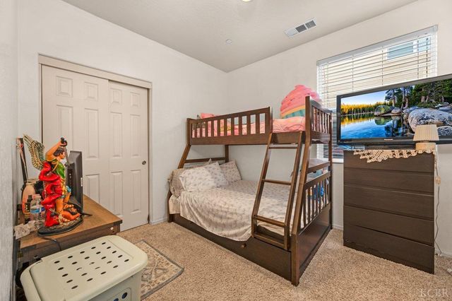 1379 W Ambassador Way, Hanford, CA 93230