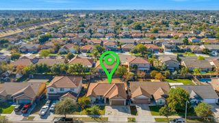 1379 W Ambassador Way, Hanford, CA 93230