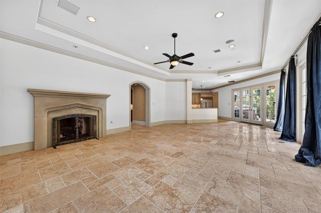 2400 Avalon Place, Houston, TX 77019
