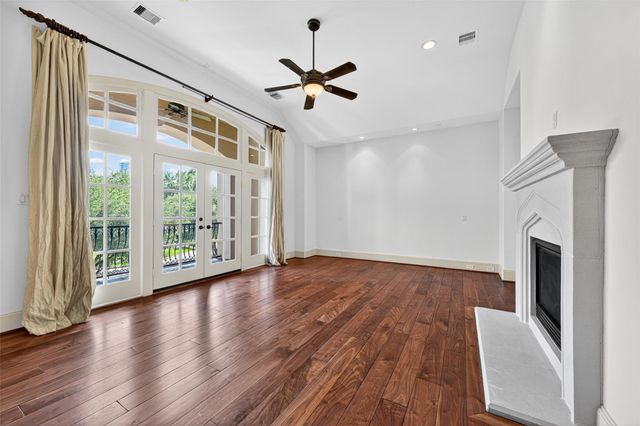2400 Avalon Place, Houston, TX 77019