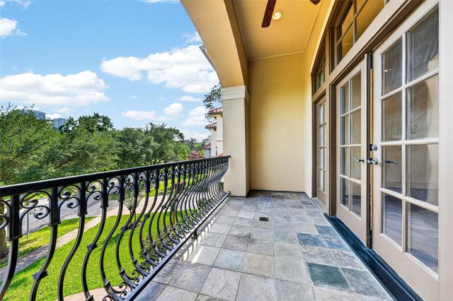 2400 Avalon Place, Houston, TX 77019