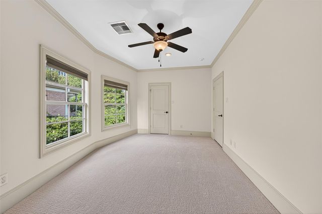 2400 Avalon Place, Houston, TX 77019
