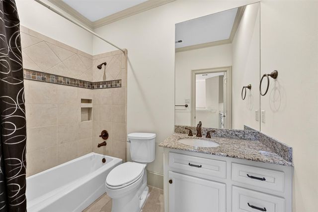 2400 Avalon Place, Houston, TX 77019