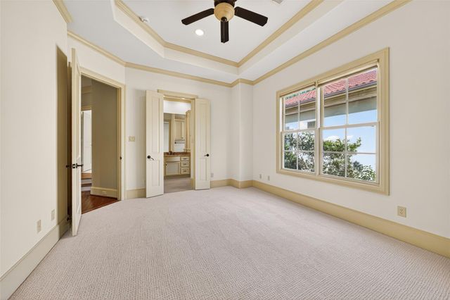 2400 Avalon Place, Houston, TX 77019
