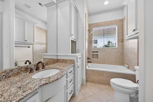2400 Avalon Place, Houston, TX 77019