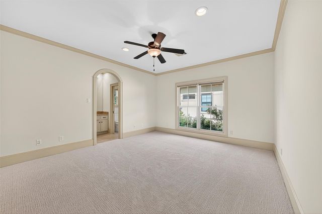 2400 Avalon Place, Houston, TX 77019