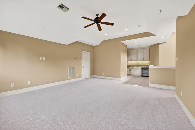 2400 Avalon Place, Houston, TX 77019