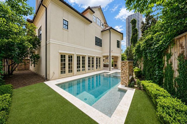 2400 Avalon Place, Houston, TX 77019