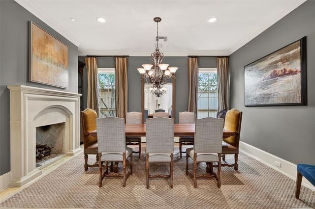 2400 Avalon Place, Houston, TX 77019