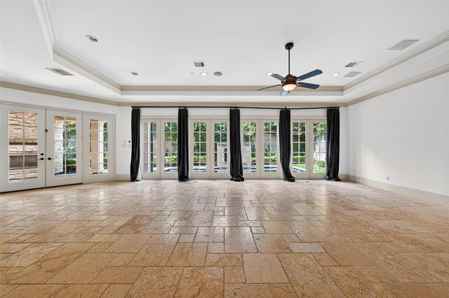 2400 Avalon Place, Houston, TX 77019