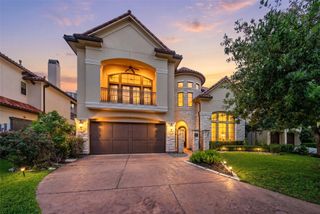 2400 Avalon Place, Houston, TX 77019