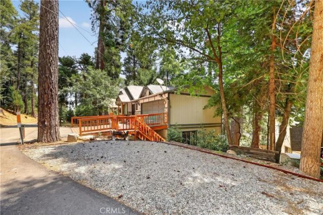 1039 Lausanne, Crestline, CA 92325