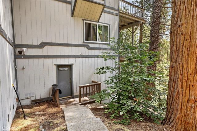 1039 Lausanne, Crestline, CA 92325