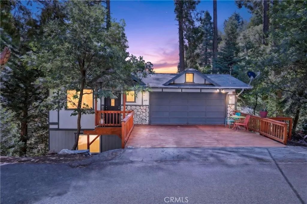 1039 Lausanne, Crestline, CA 92325