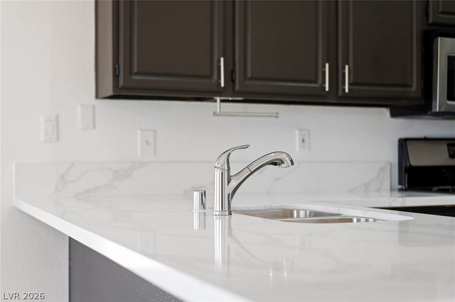 4941 Black Bear Road 204, Las Vegas, NV 89149