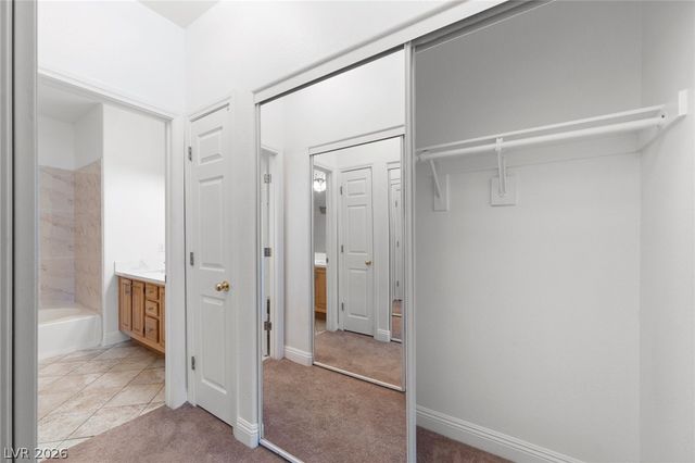 4941 Black Bear Road 204, Las Vegas, NV 89149