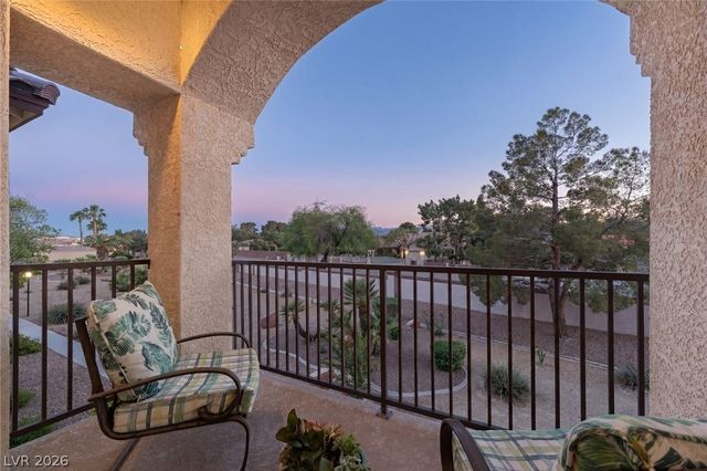 4941 Black Bear Road 204, Las Vegas, NV 89149