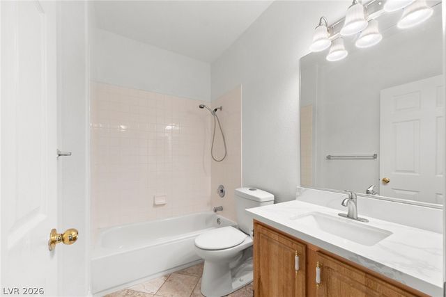 4941 Black Bear Road 204, Las Vegas, NV 89149