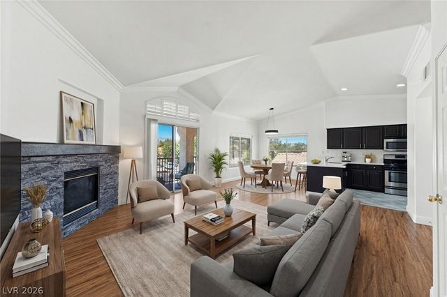 4941 Black Bear Road 204, Las Vegas, NV 89149