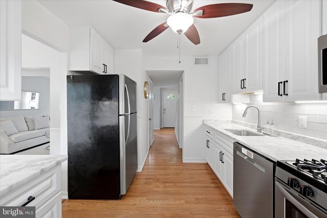 5446 LIGHTHOUSE LN, Burke, VA 22015