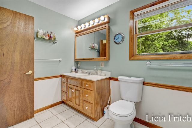 9016 E M 20, Hesperia, MI 49421