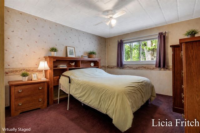 9016 E M 20, Hesperia, MI 49421