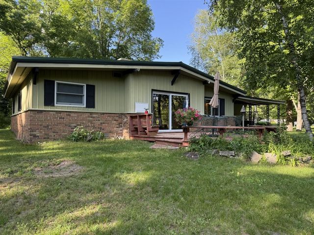 9016 E M 20, Hesperia, MI 49421