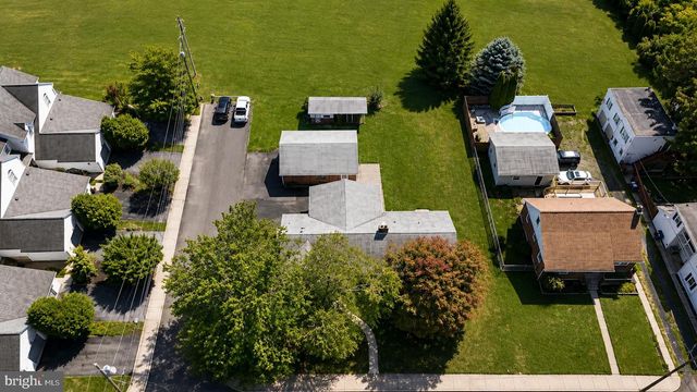 418 S 4TH ST, Emmaus, PA 18049