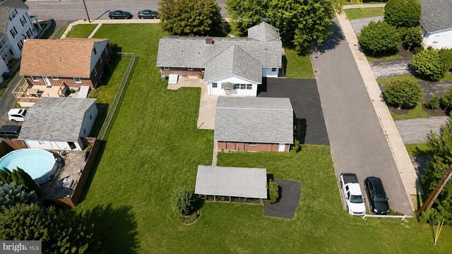 418 S 4TH ST, Emmaus, PA 18049
