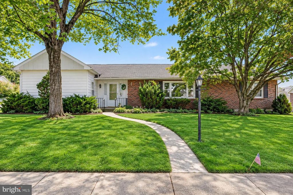 418 S 4TH ST, Emmaus, PA 18049