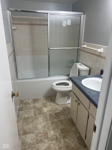 311 Elmead Court 2015, Greenwood, IN 46142