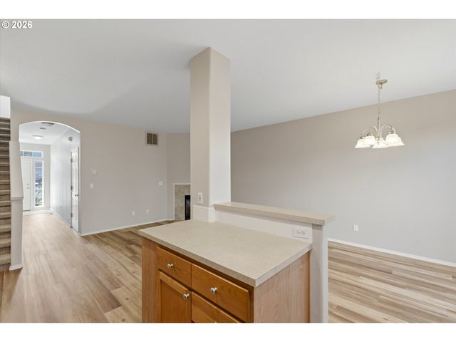 20871 Sw SKIVER St, Beaverton, OR 97078