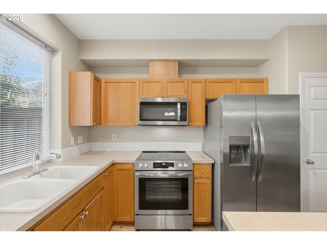 20871 Sw SKIVER St, Beaverton, OR 97078