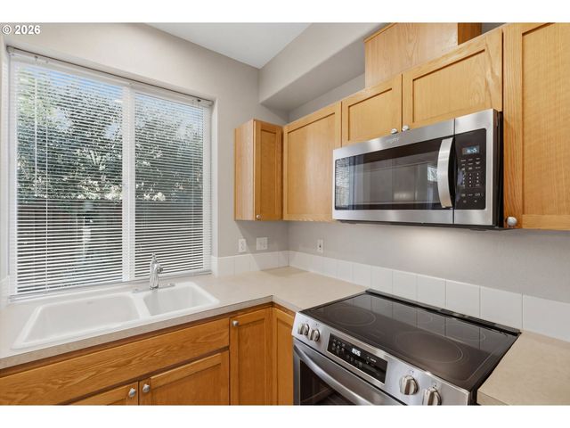 20871 Sw SKIVER St, Beaverton, OR 97078