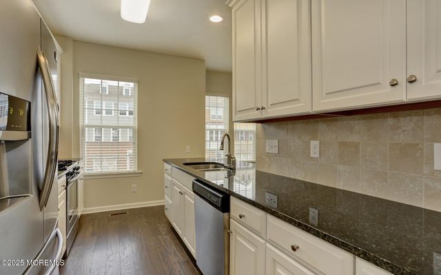 146 Waypoint Drive 2004, Eatontown, NJ 07724